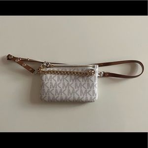MICHAEL KORS BELT BAG